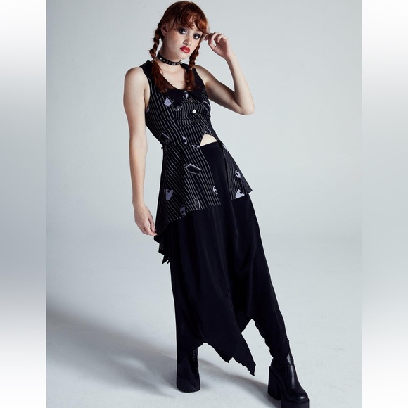 Her Universe The Nightmare Before ChristmasJack Peplum Girls Waistcoat - Picture 3 of 5